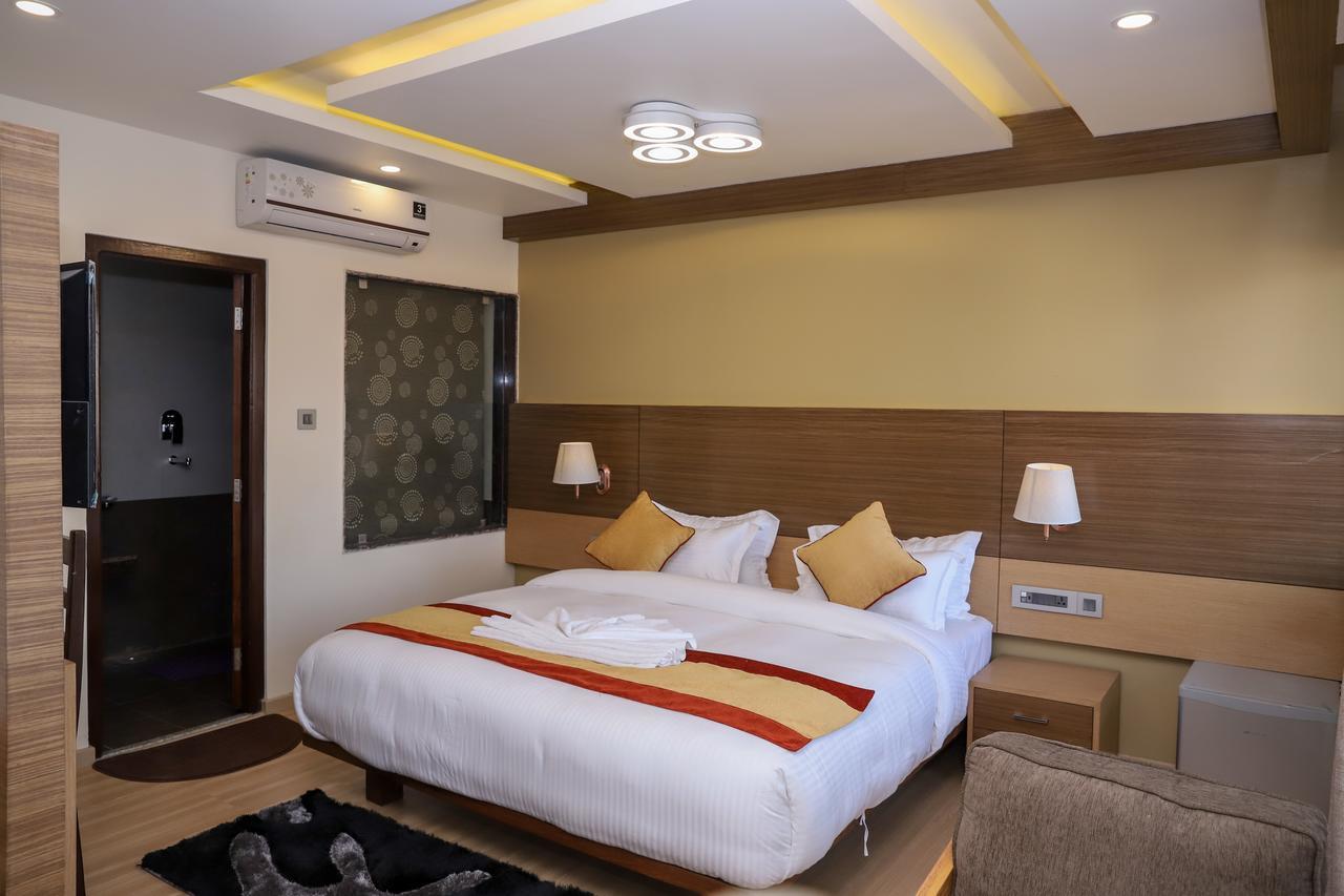 Retro Hotel And Spa Kathmandu Exterior photo
