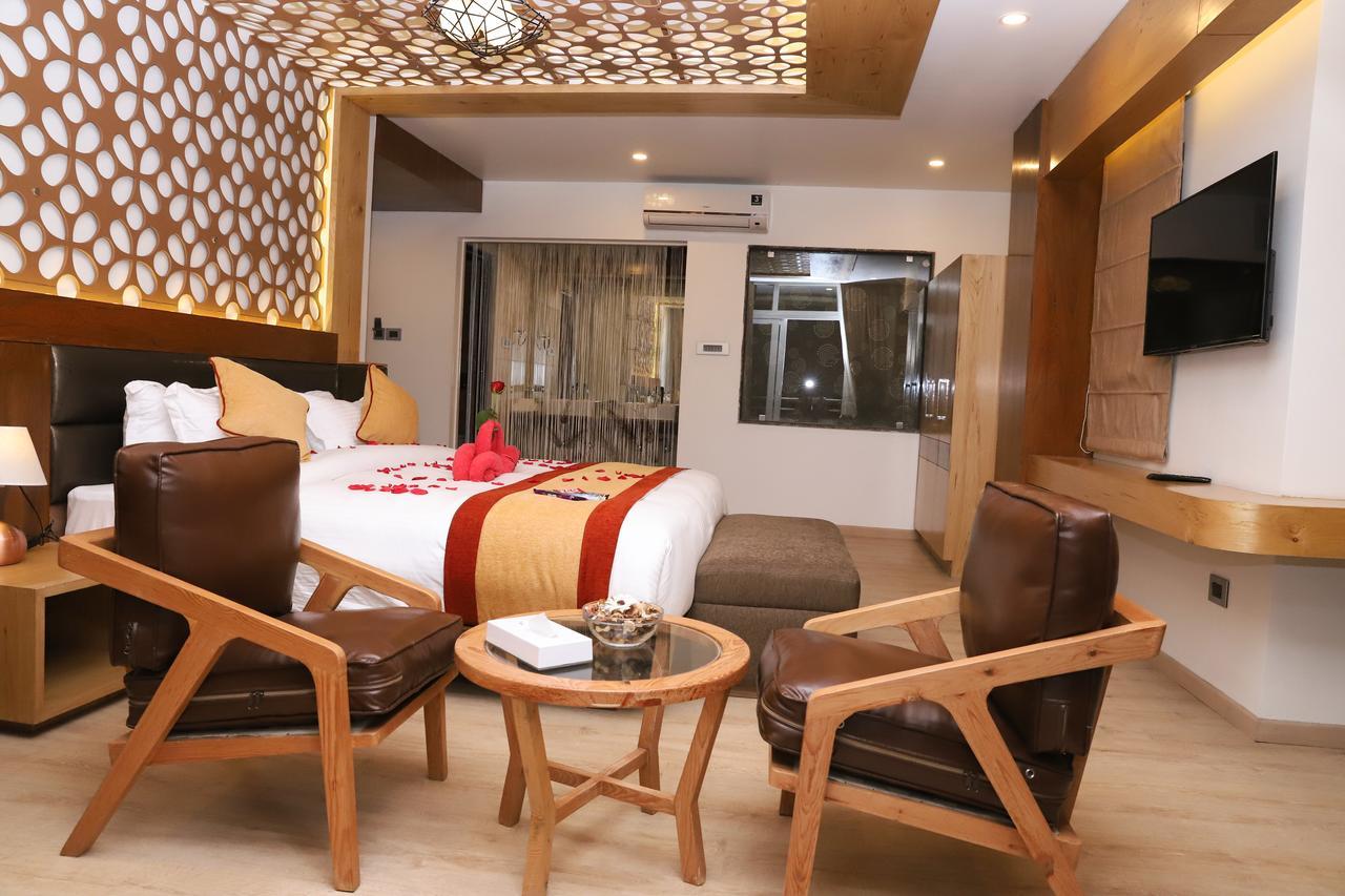 Retro Hotel And Spa Kathmandu Exterior photo